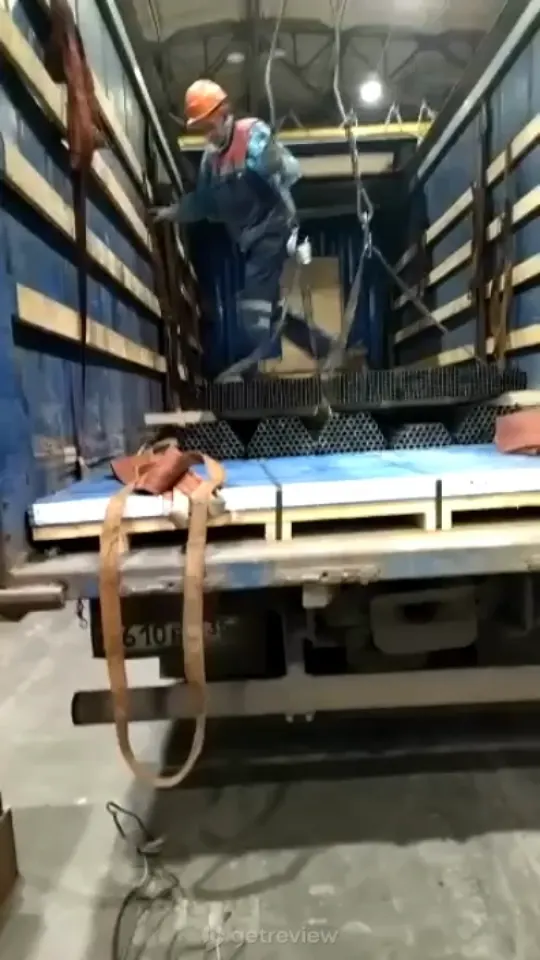 Отгрузка труб со склада